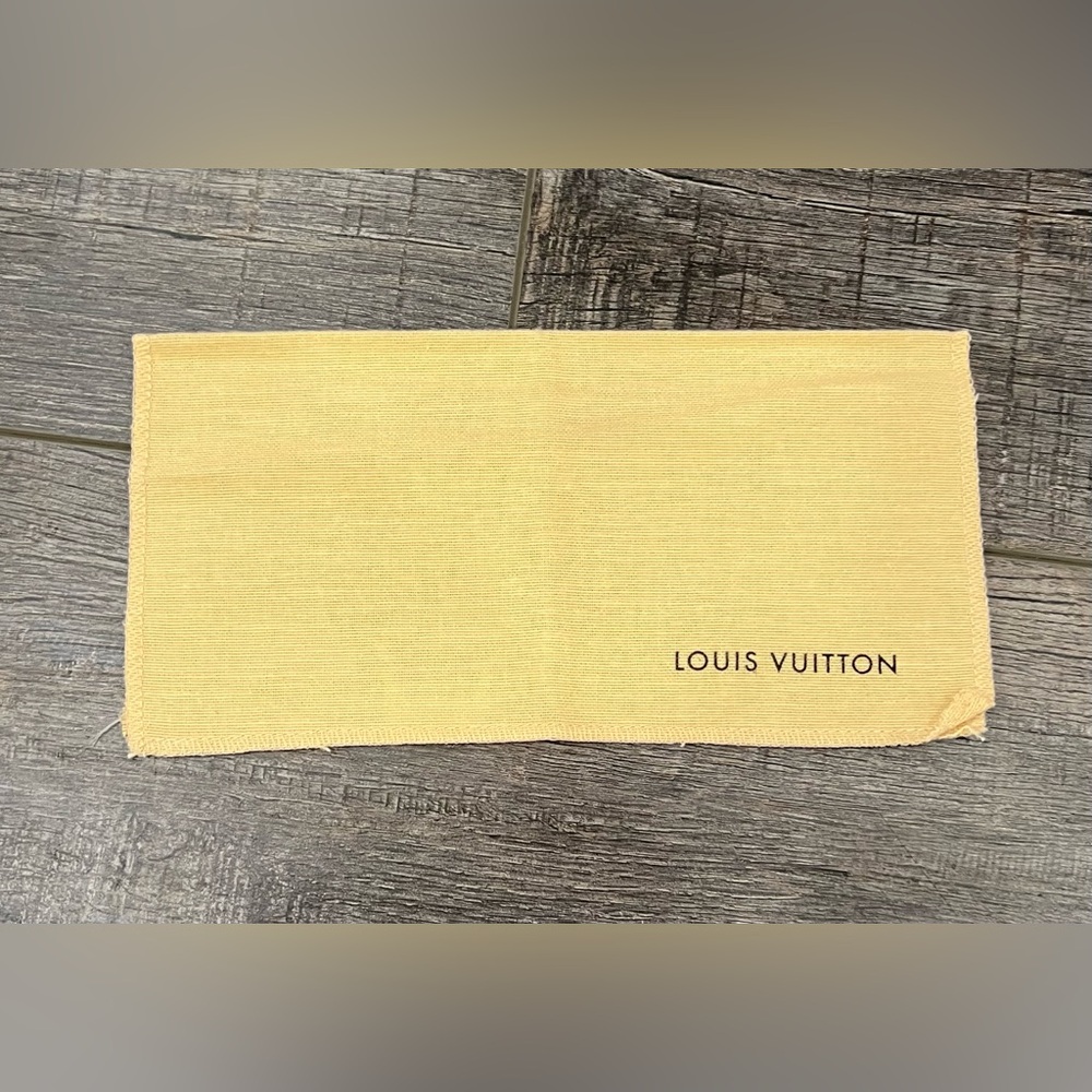 Louis Vuitton Beige Cotton Cleaning Cloth – Made in Spain